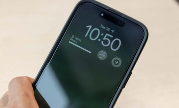 Silicone Screen Protector vs Tempered Glass