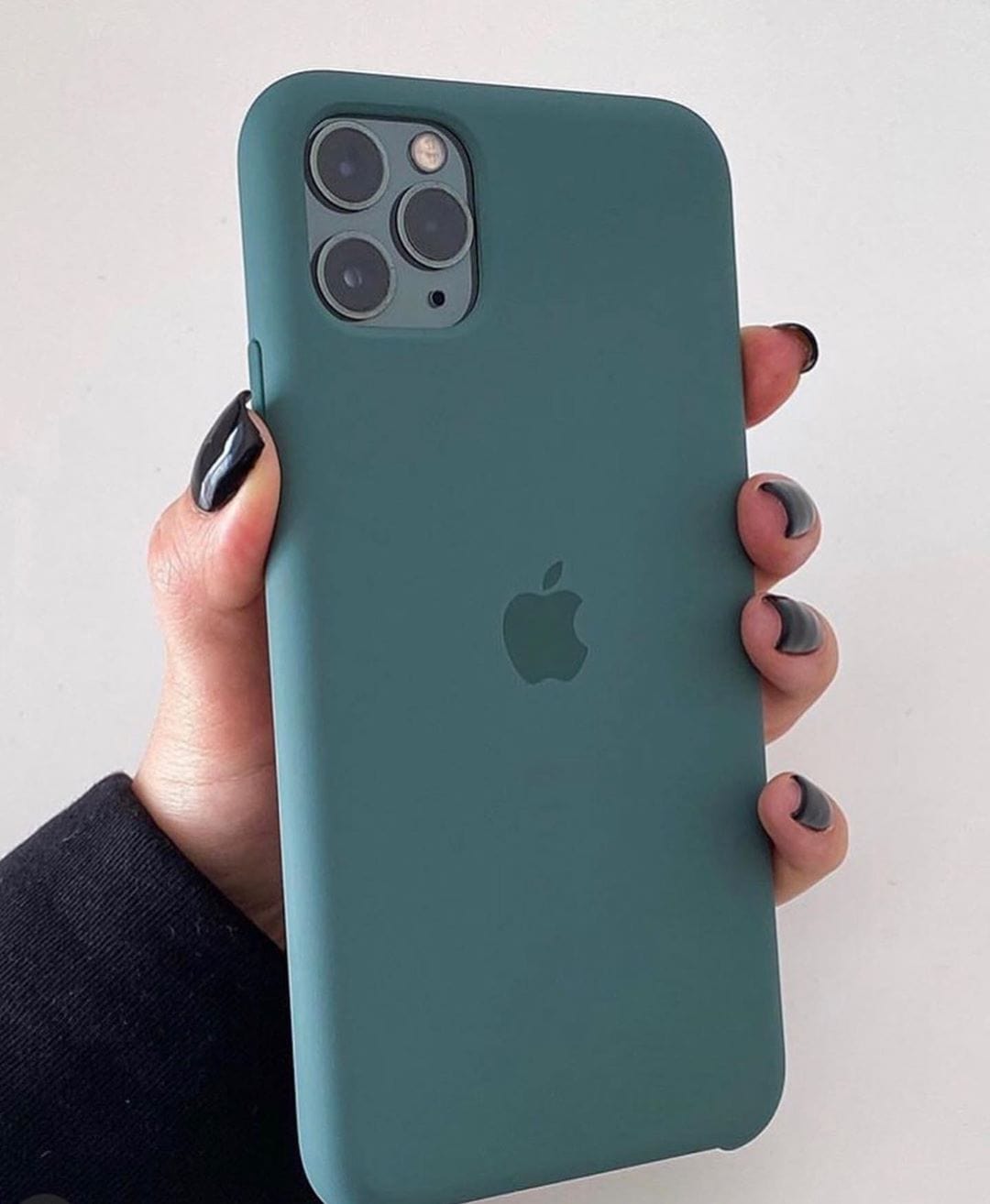 Vogueen iPhone Silicone Case (Pine Green)