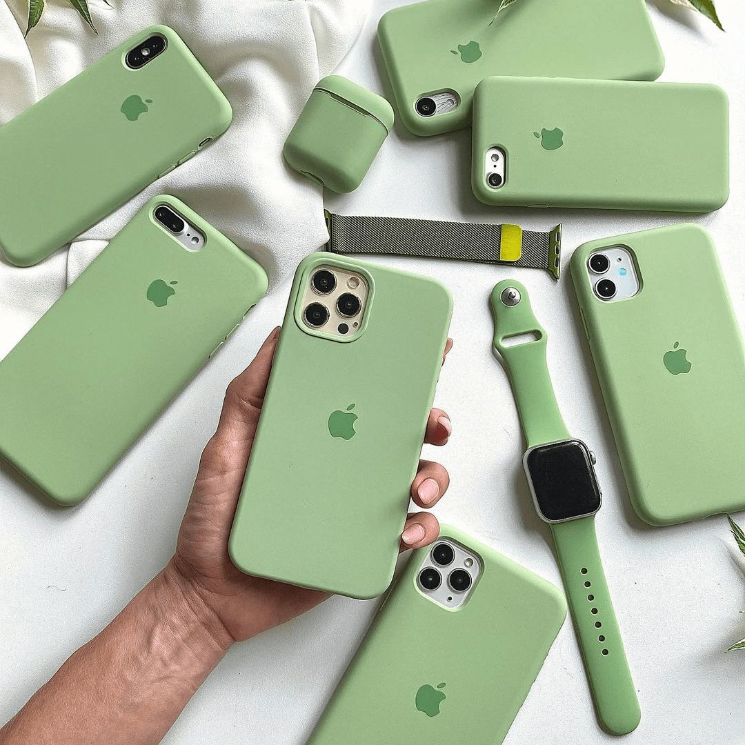 Vogueen iPhone Silicone Case (Matcha Green)