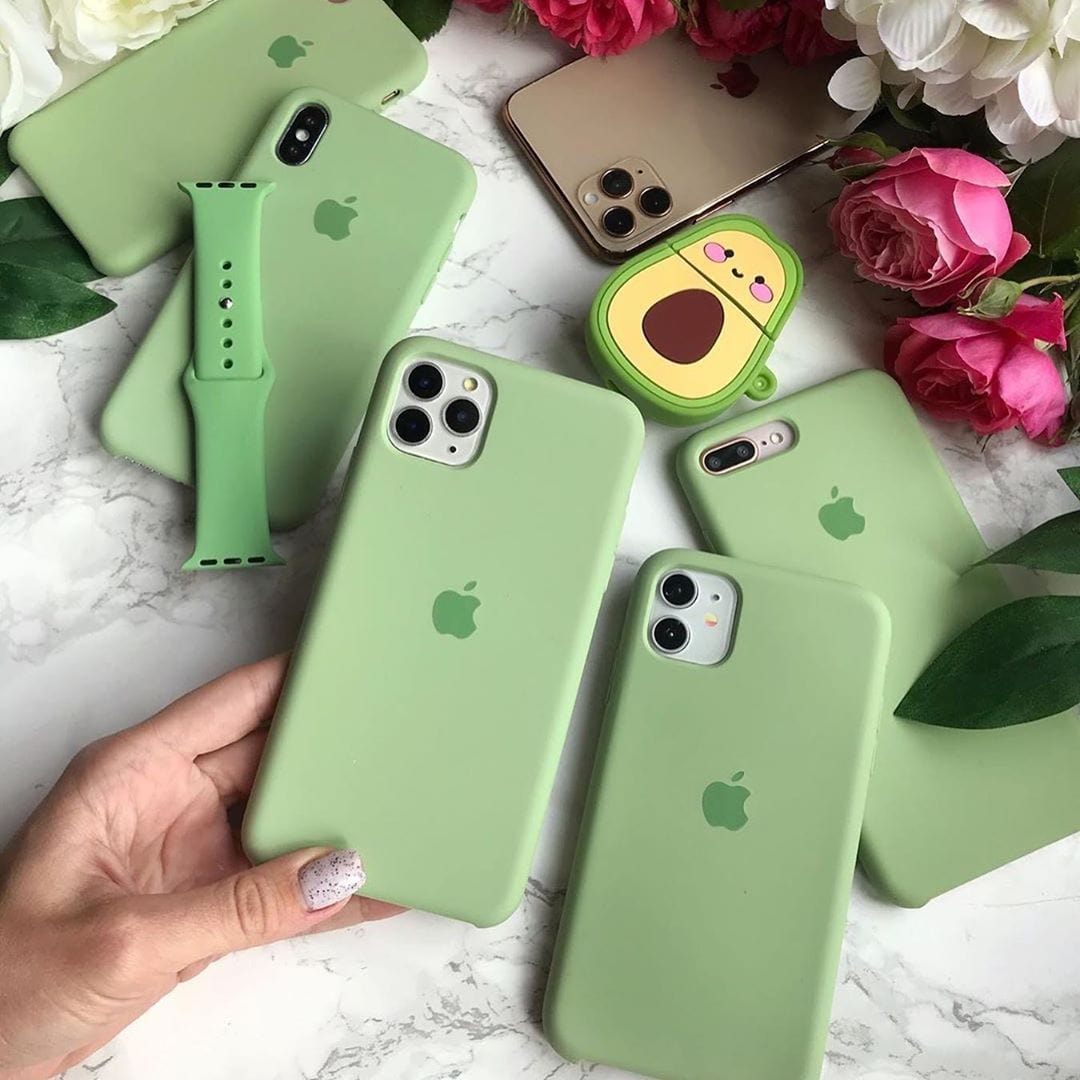 Vogueen iPhone Silicone Case (Matcha Green)